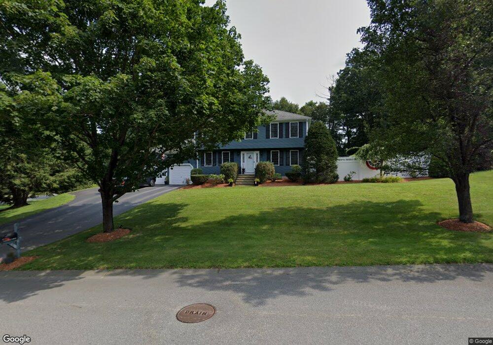 2 Lapworth Cir, Hopedale, MA 01747 - photo 1