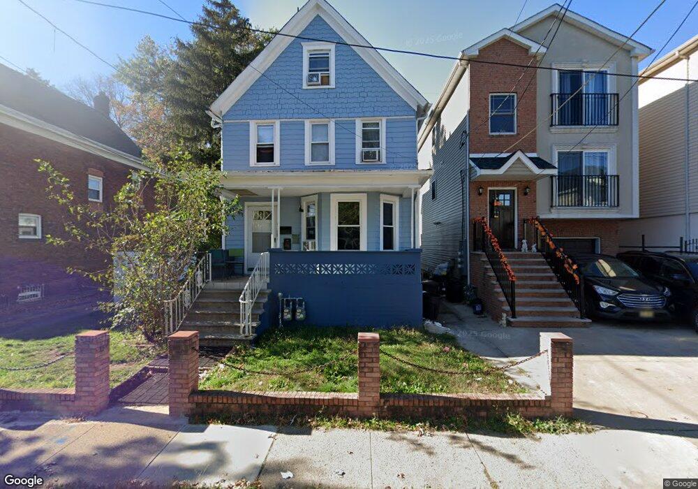 564 Walnut St unit 2, Elizabeth, NJ 07201 - photo 1