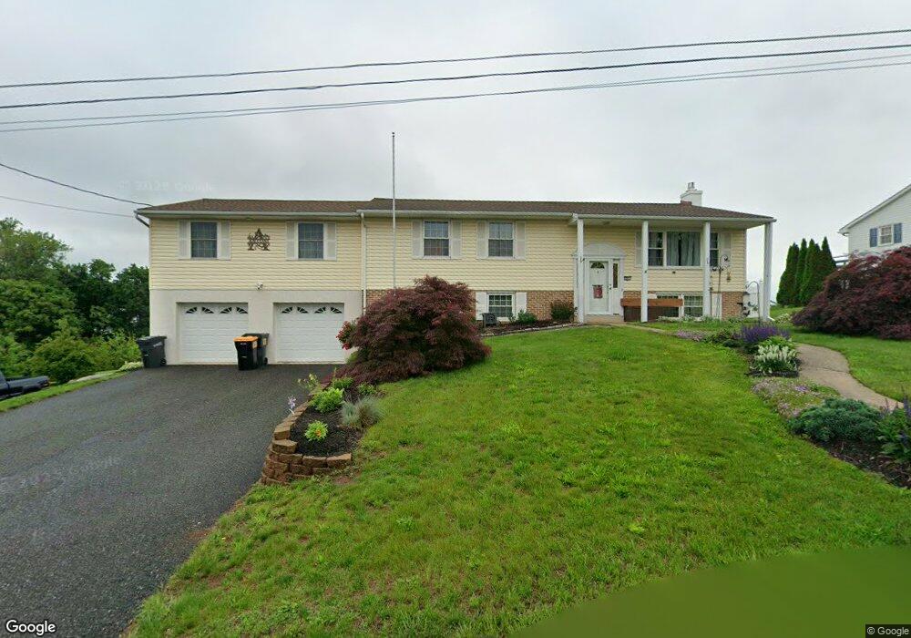 201 S 4th St, Bally, PA 19503 - photo 1