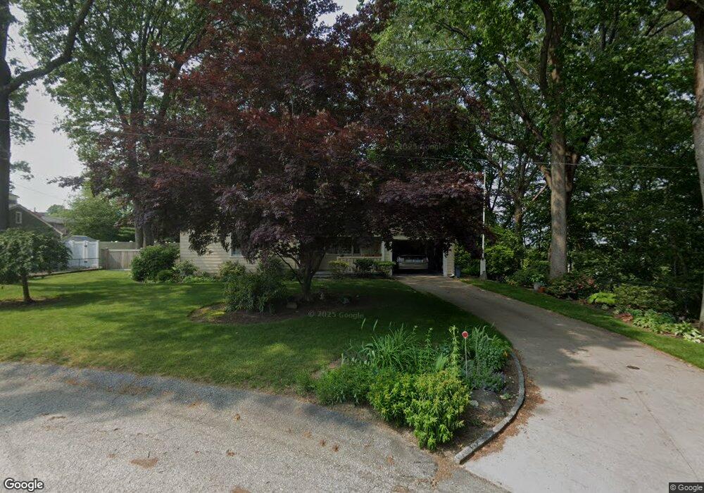 162 Sagamore Rd, Cranston, RI 02920 - photo 1