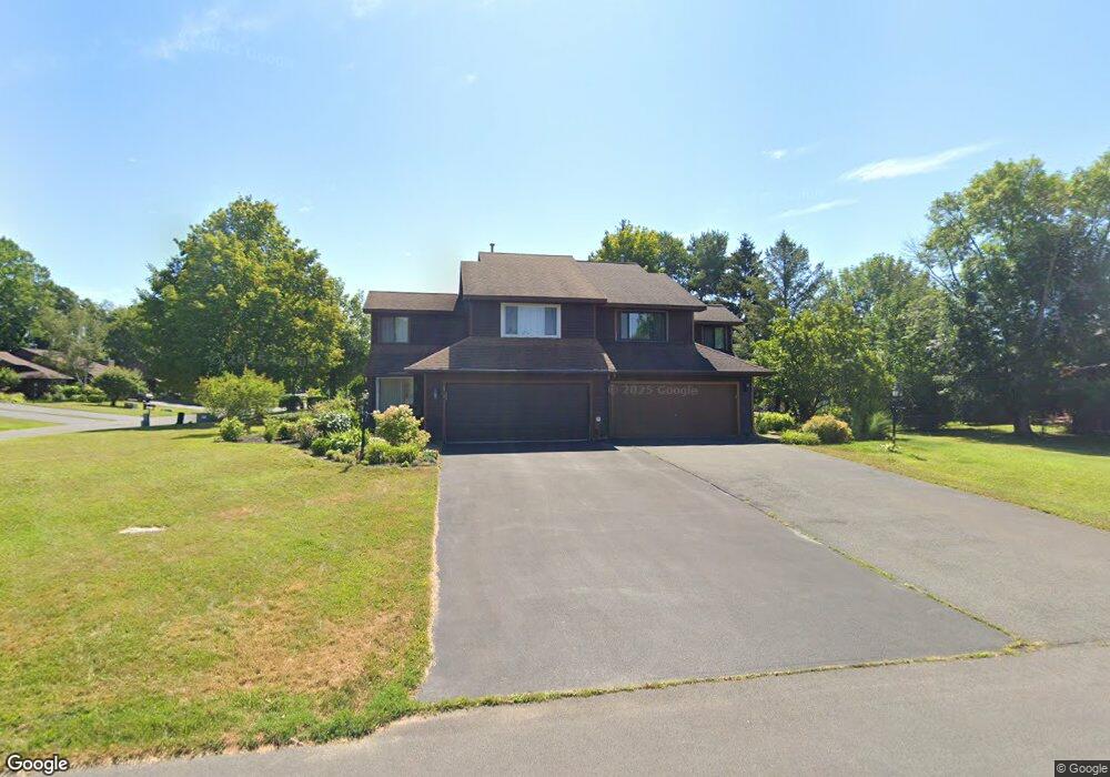 17 Sandhurst Dr, Slingerlands, NY 12159 - photo 1