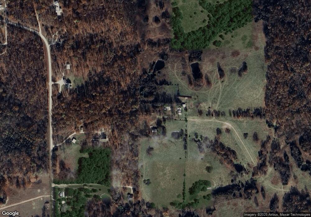 1412 Wolf Springs Rd, Harrison, AR 72601 - photo 1