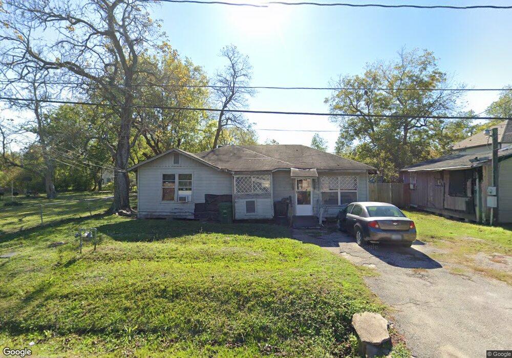 1925 Wavell St, Houston, TX 77088 - photo 1