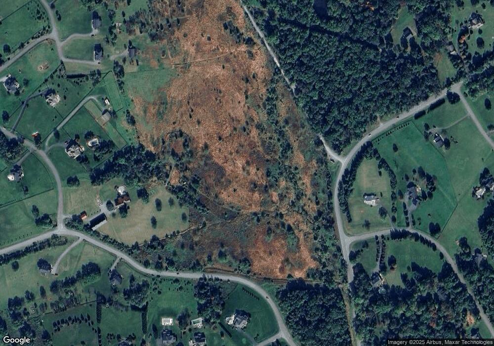 35572 Greyfriar Dr, Round Hill, VA 20141 - photo 1