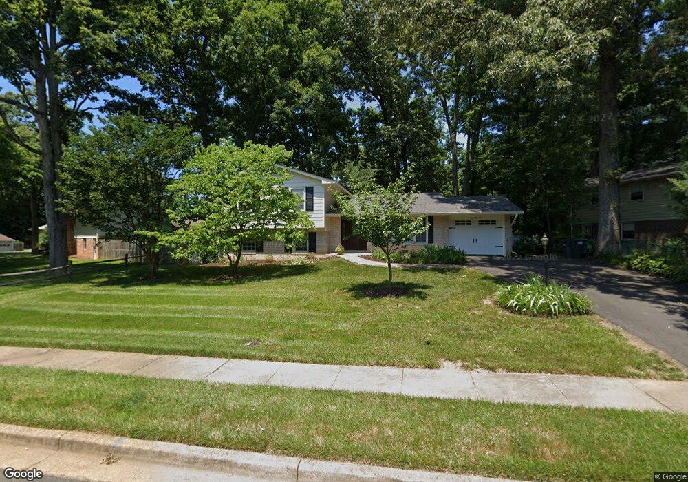 8510 Tysons Ct, Vienna, VA 22182 - photo 1