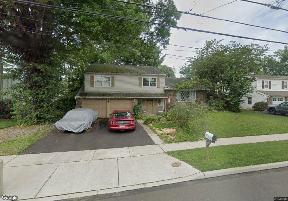 190 Fletcher Dr, Morrisville, PA 19067 - photo 1