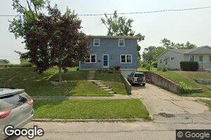 4018 Richmond Rd NE, Cedar Rapids, IA 52402