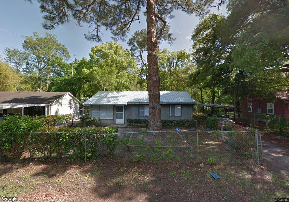 1924 Washington St, Brunswick, GA 31520 - photo 1