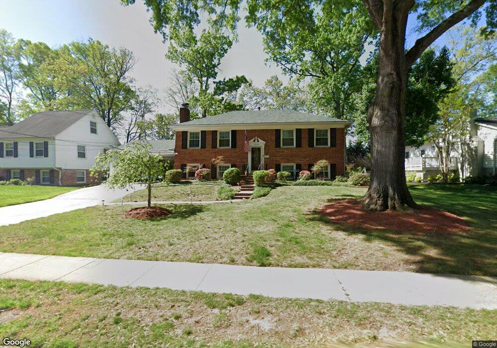 1905 Rampart Dr, Alexandria, VA 22308 - photo 1
