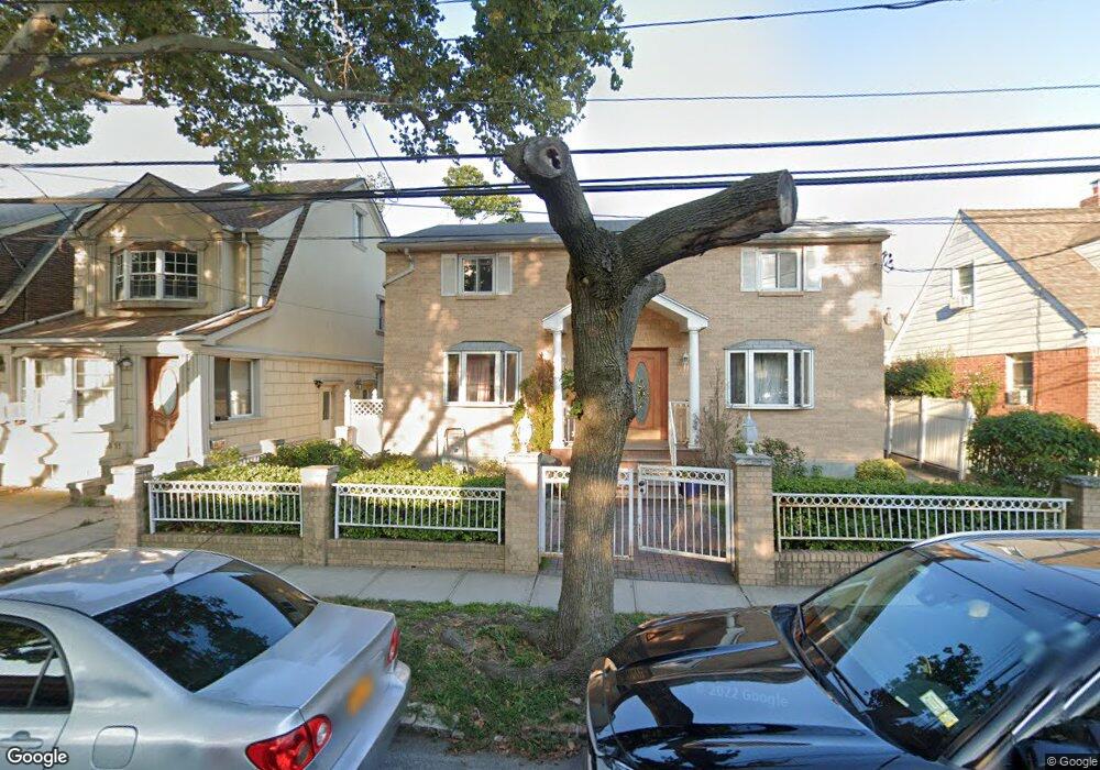 8015 161st St, Jamaica, NY 11432 - photo 1