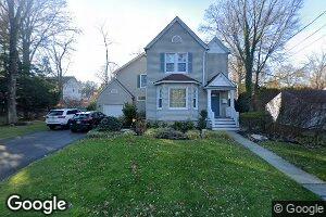84 Franklin St, Haworth, NJ 07641