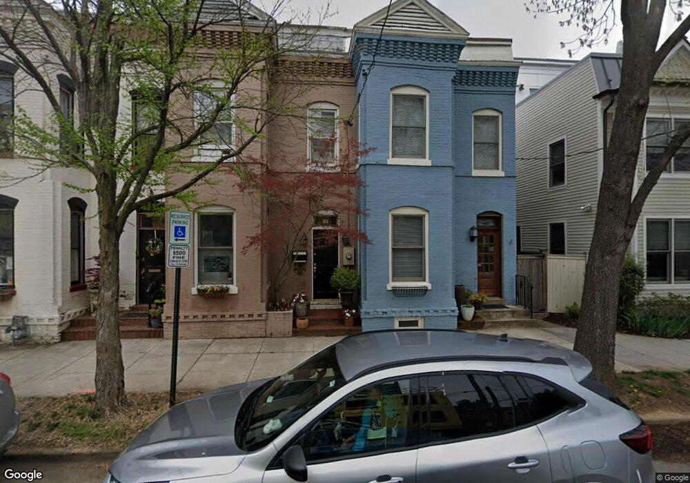 826 Snowden Hallowell Way, Alexandria, VA 22314 - photo 1