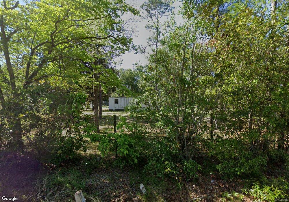 172 Maple St, Douglas, GA 31533 - photo 1