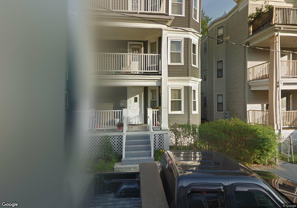 19 Lithgow St, Dorchester Center, MA 02124 - photo 1