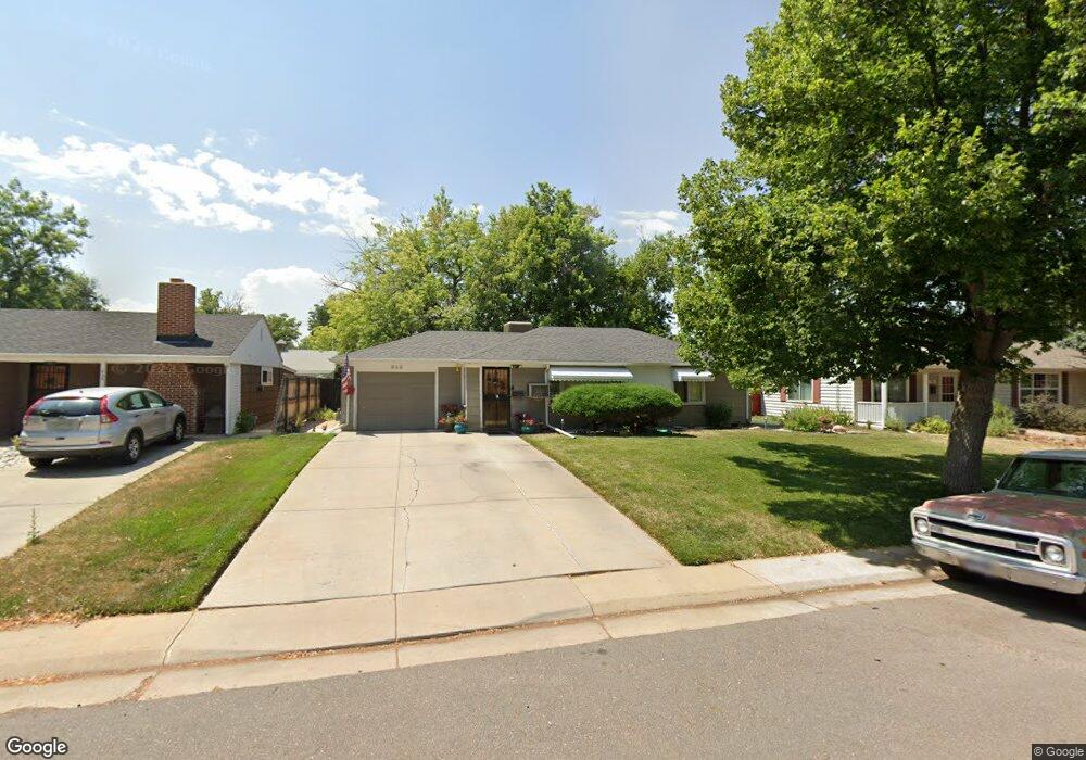 933 Geneva St, Aurora, CO 80010 - photo 1