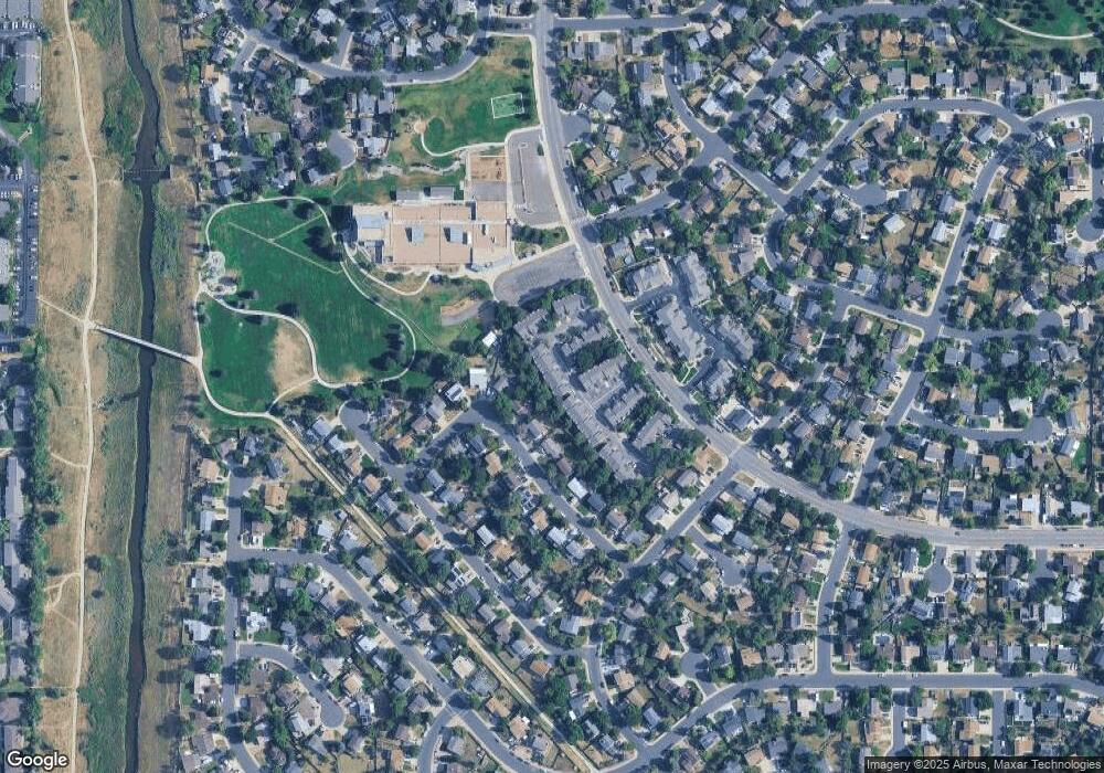 831 S Joplin Cir, Aurora, CO 80017 - photo 1