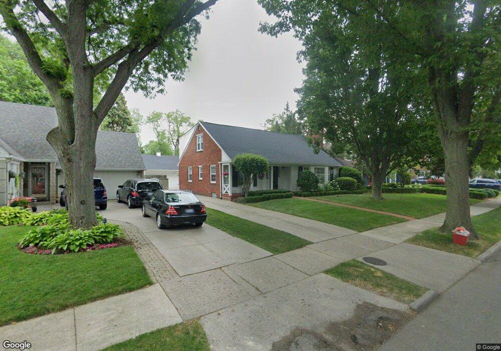 70 Stanton Ln, Grosse Pointe Farms, MI 48236 - photo 1