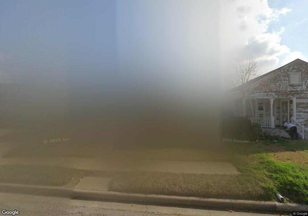 606 Aurora St unit 1/2, Houston, TX 77008 - photo 1