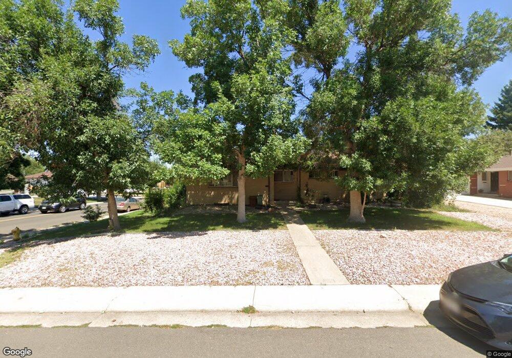 276 Moline Ct, Aurora, CO 80010 - photo 1