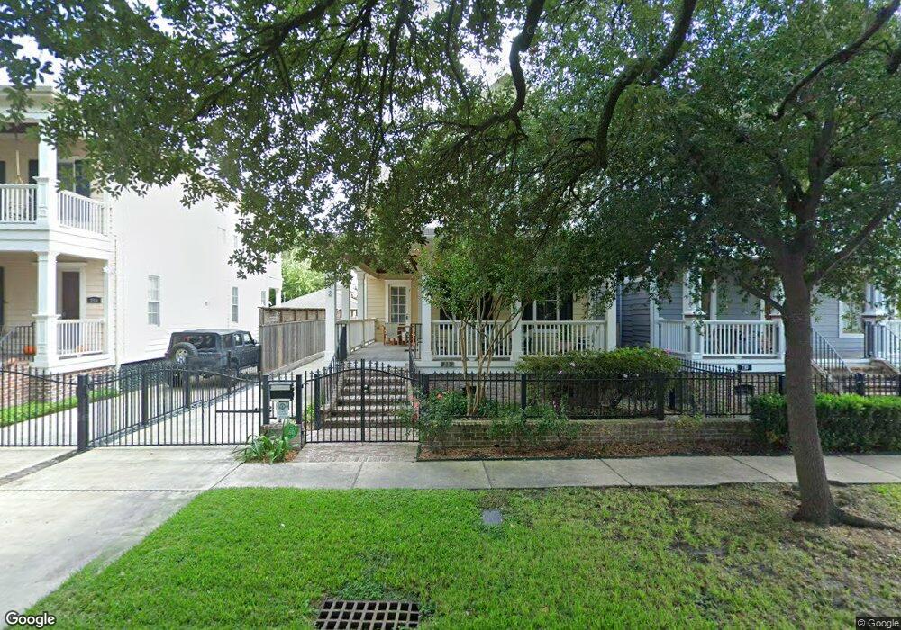 712 Rutland St, Houston, TX 77007 - photo 1