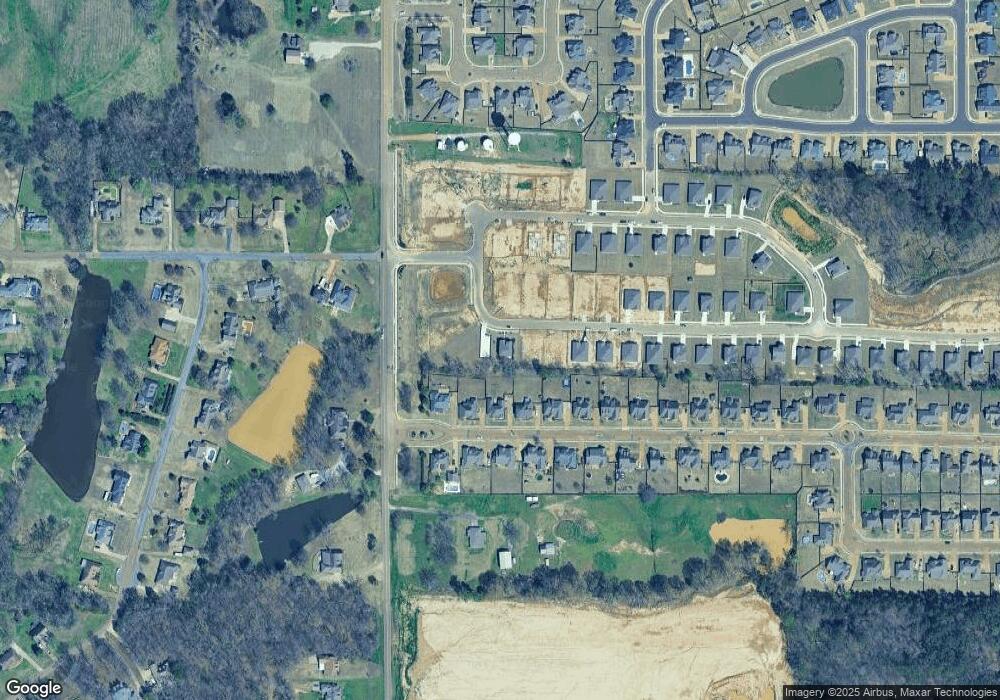 2071 Hyacinth Ln, Hernando, MS 38632 - photo 1