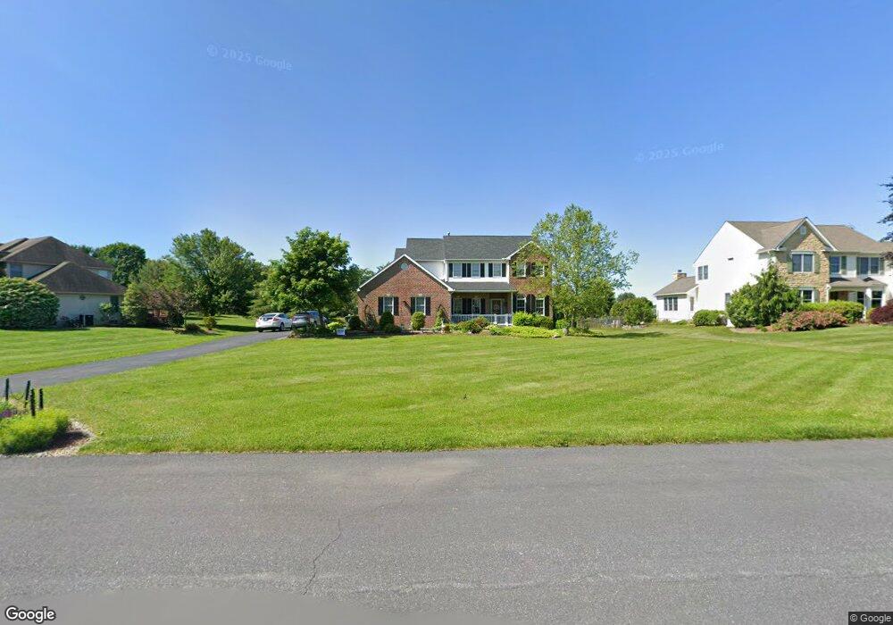 4769 York Dr, Orefield, PA 18069 - photo 1