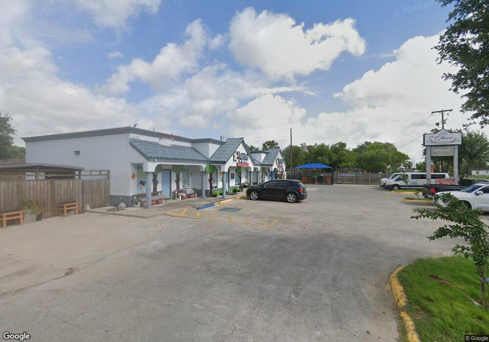 1225 N Veterans Blvd unit 5, Pharr, TX 78577 - photo 1