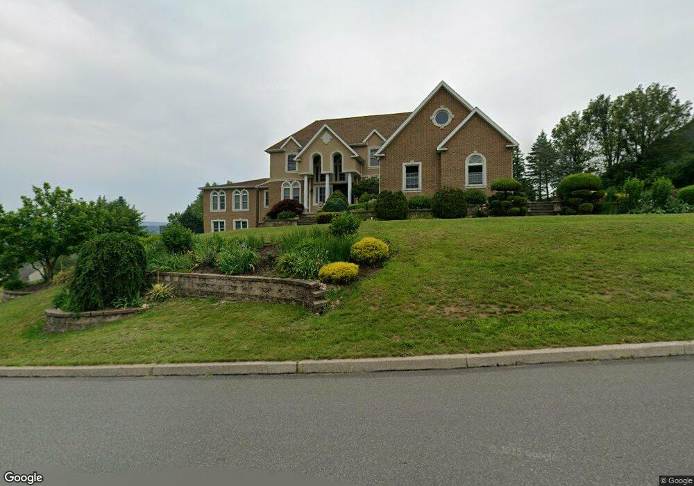 3026 Ridgeview Dr, Orwigsburg, PA 17961 - photo 1