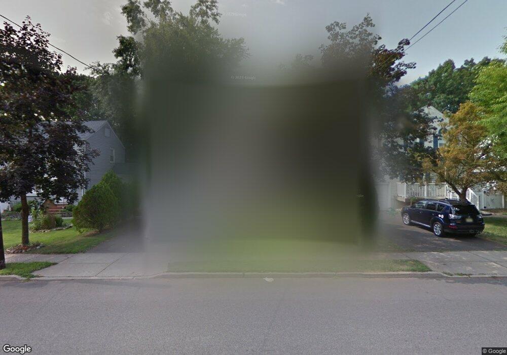 352 E Midland Ave, Paramus, NJ 07652 - photo 1