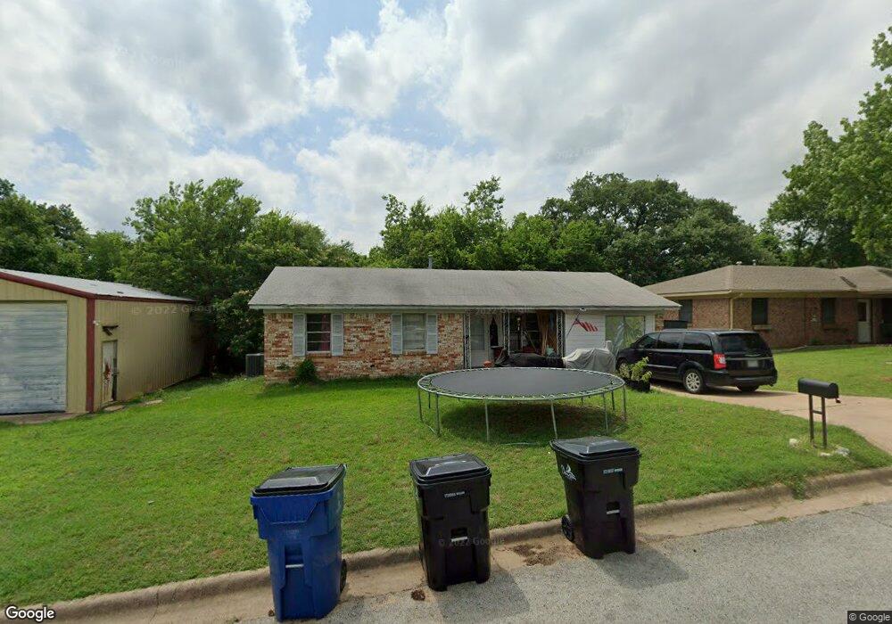 1813 S Travis Ave, Denison, TX 75021 - photo 1