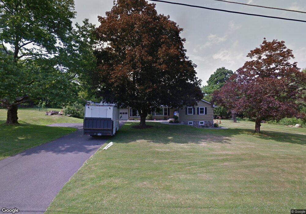 80 Donnelly Dr, Ridgefield, CT 06877 - photo 1