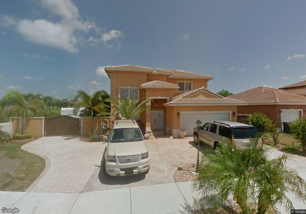 16691 SW 52nd Ln, Miami, FL 33185 - photo 1