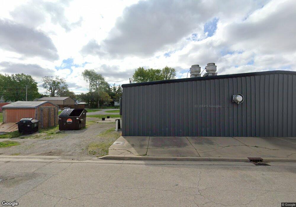 720 N Chicago St, Lincoln, IL 62656 - photo 1