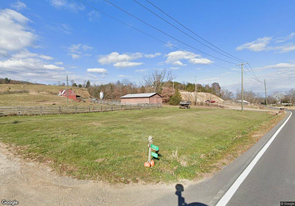 5221 Sperrys Run Rd, Rio, WV 26755 - photo 1