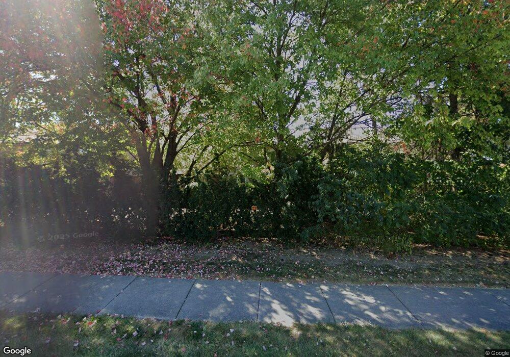 1684 Saint James Ct, Columbus, OH 43220 - photo 1