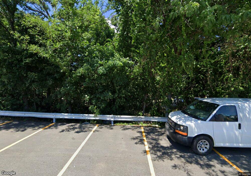 26 Holworthy Place unit 2, Cambridge, MA 02138 - photo 1