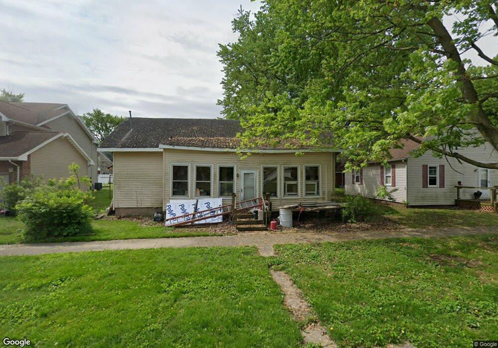 1717 Piatt Ave, Mattoon, IL 61938 - photo 1