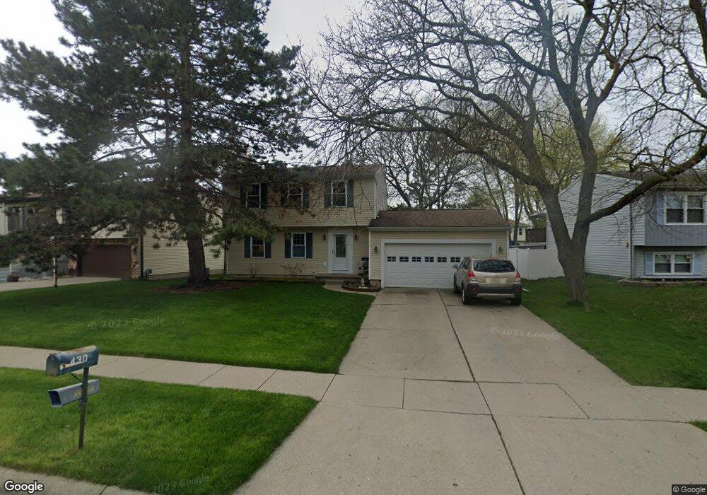 430 Jade Dr, Lansing, MI 48917 - photo 1