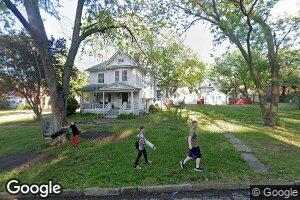 1104 SW Western Ave, Topeka, KS 66604