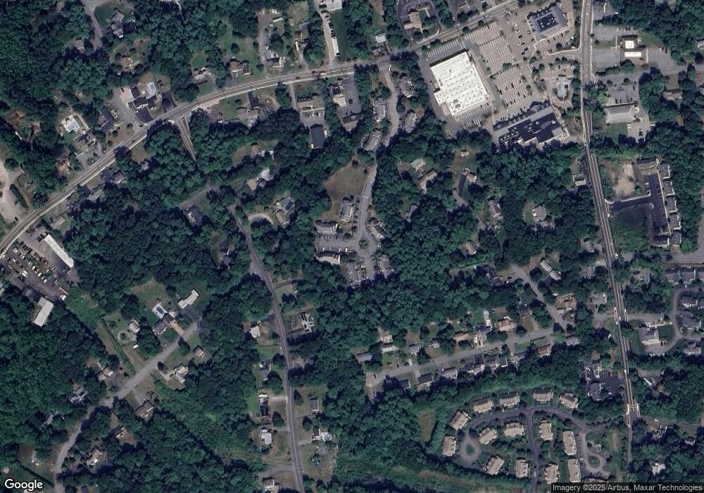 34 Mattakeesett St unit 5, Pembroke, MA 02359 - photo 1