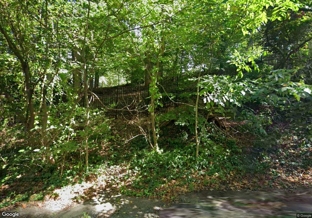 612 Chain Bridge Rd, McLean, VA 22101 - photo 1