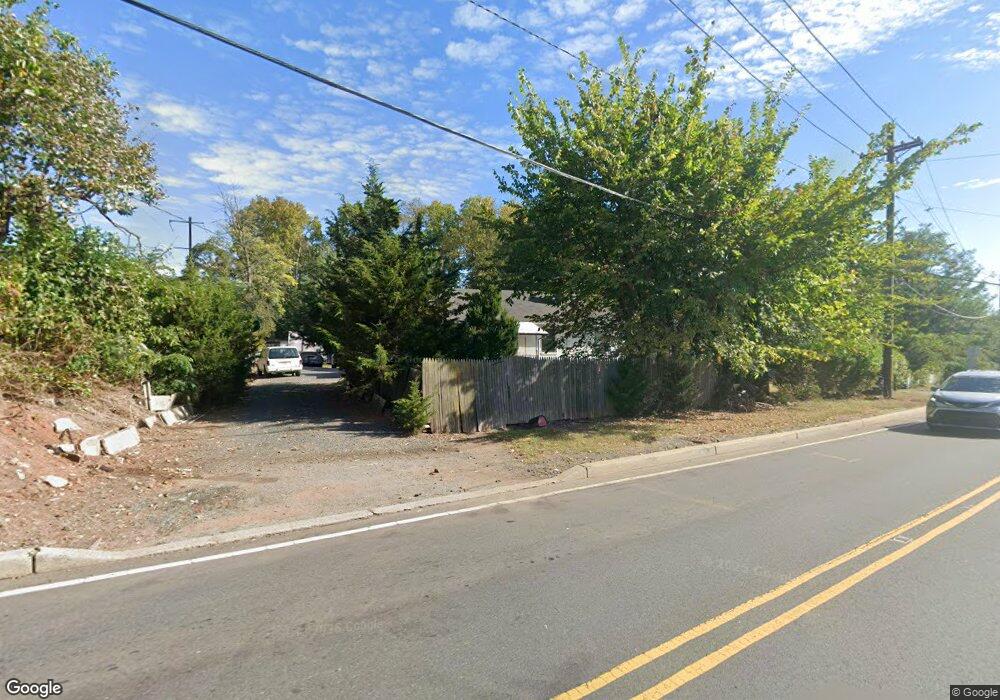 196 Parsonage Rd, Edison, NJ 08837 - photo 1