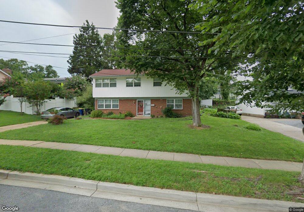 5702 85th Ave, New Carrollton, MD 20784 - photo 1