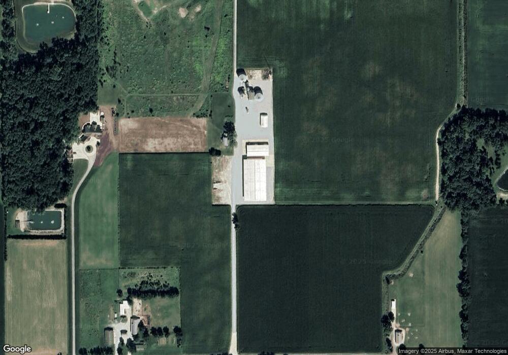 9516 W 1050 N, Nappanee, IN 46550 - photo 1