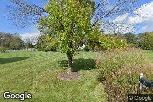 5 Pleasant View Manor Rd, Pittstown, NJ 08867