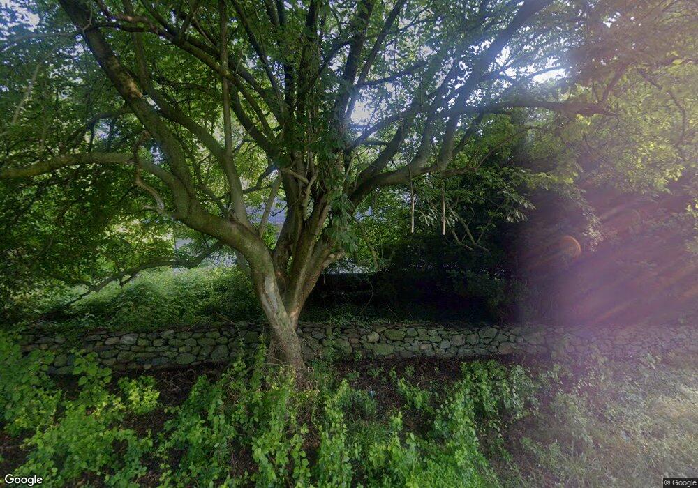 128 Wolf Harbor Rd, Milford, CT 06461 - photo 1