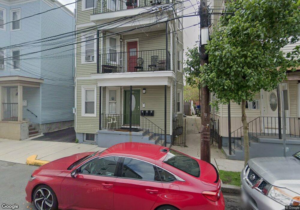 39 Maverick St, Chelsea, MA 02150 - photo 1