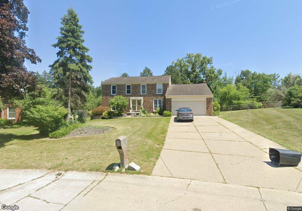 3055 Winchester Rd, West Bloomfield, MI 48322 - photo 1