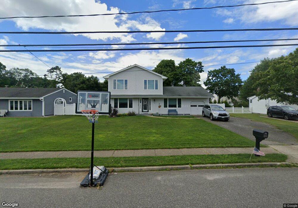 19 Norman Dr, Bohemia, NY 11716 - photo 1