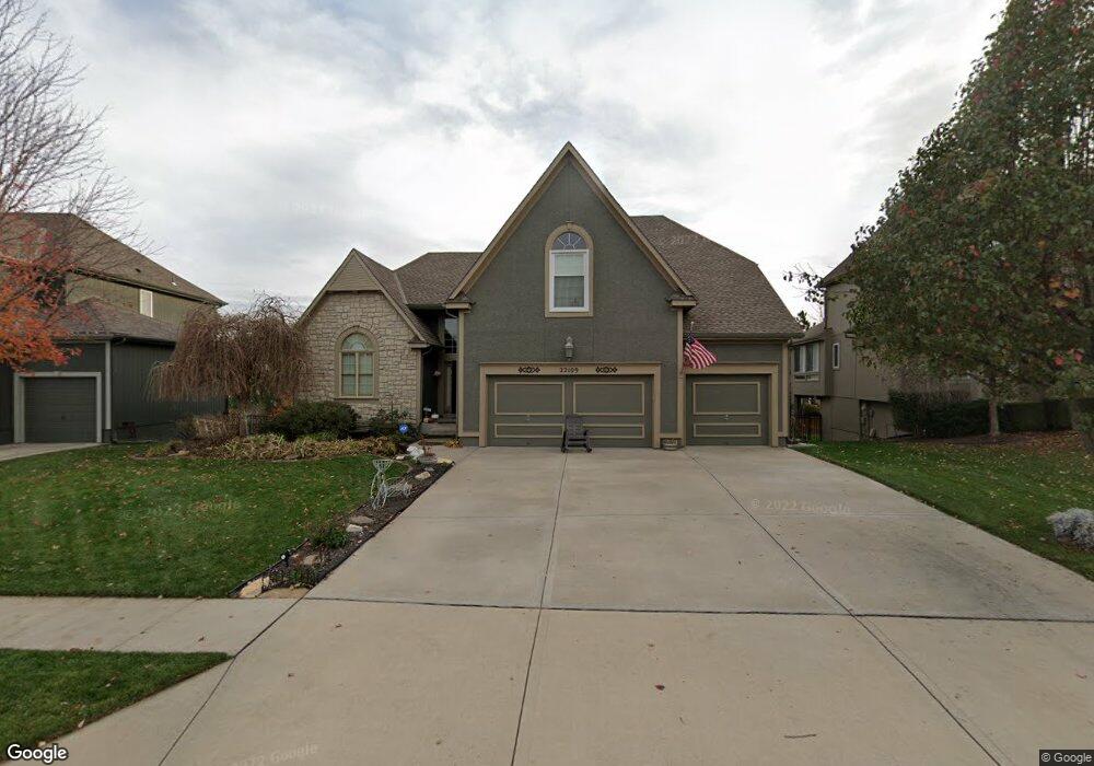 22109 W 56th St, Shawnee, KS 66226 - photo 1
